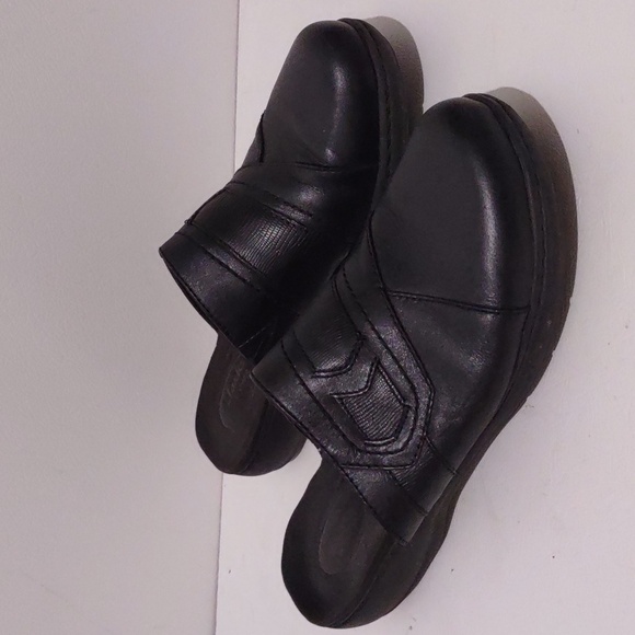 CLARKS Collection Leisa Bliss Black Slip On Mules size 9 black leather Loafers - Picture 1 of 12